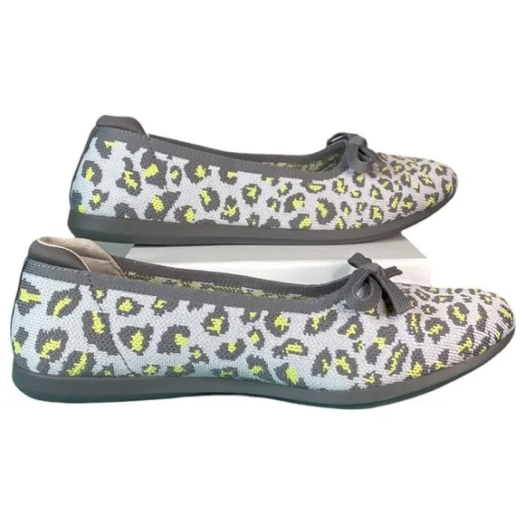 Clarks | Carly Hope Grey Neon Leopard Print Flats Cloudstepper 9M