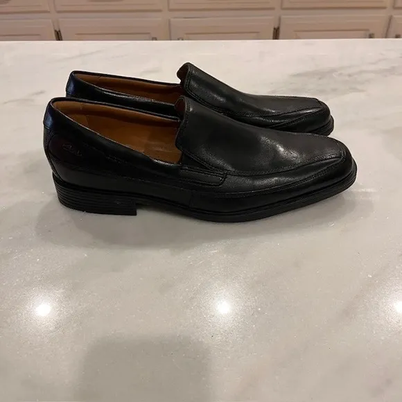 Clarks Collection Loafers Dress Shoes Slip On Comfort Black Leather 8.5