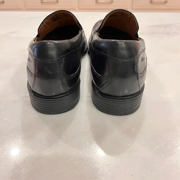 Clarks Collection Loafers Dress Shoes Slip On Comfort Black Leather 8.5
