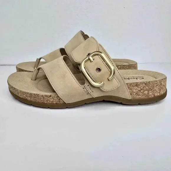 CLARK'S Women's Reileigh Park Flat Thong Sandal Resort Summer Beige Leather 9.5