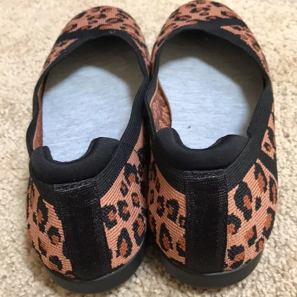 Clarks womens SZ 8M dark tan cloudsteppers Carly wish ballet flats.