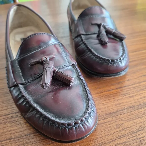 Classic G.H. Bass &amp; Co. wine Brown Tassel Loafers men's 8.5D