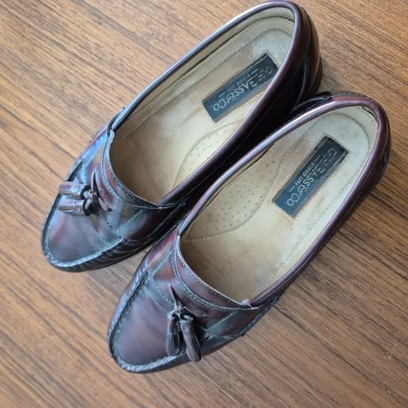 Classic G.H. Bass &amp; Co. wine Brown Tassel Loafers men's 8.5D