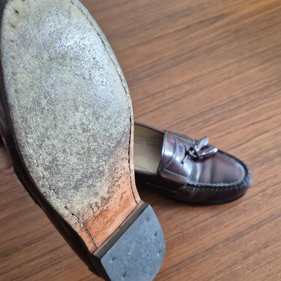 Classic G.H. Bass &amp; Co. wine Brown Tassel Loafers men's 8.5D