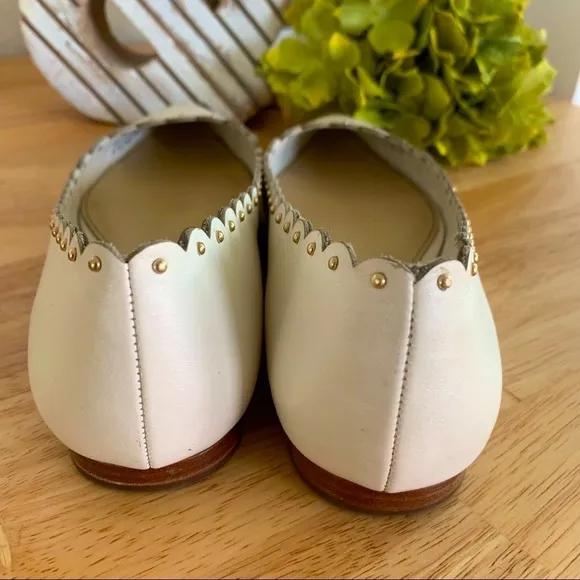Coach Jill Leather Scalloped Studded Pointed Ivory flats Size 6.5