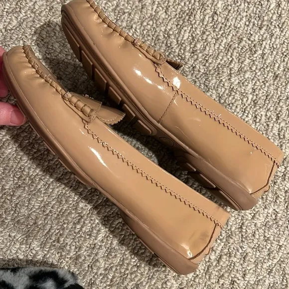 COACH Odette patent loafer, warm blush, size 7 GUC!