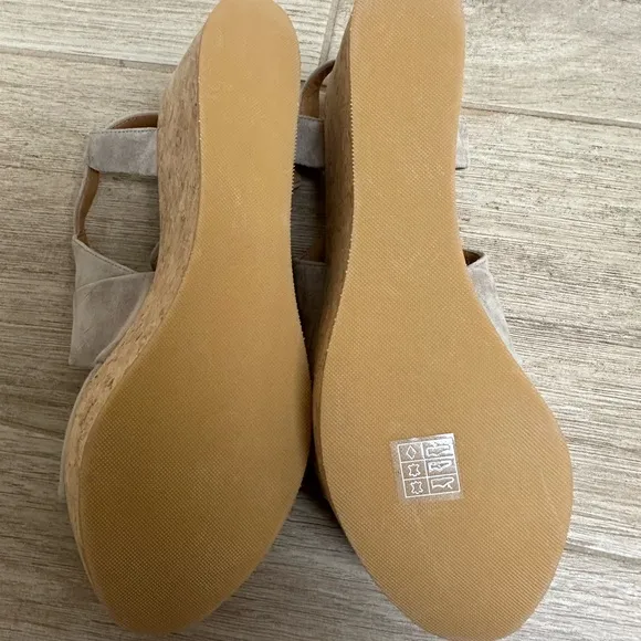 Cocolico Mya Suede Wedge Sandals