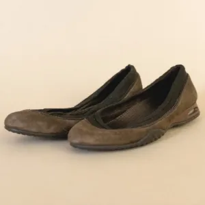 Cole Haan Air Bria Womens Slip On Suede Ballet Flat - Size 9.5B Brown