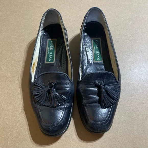 Cole Haan Black Leather Loafers with Tassels 3544