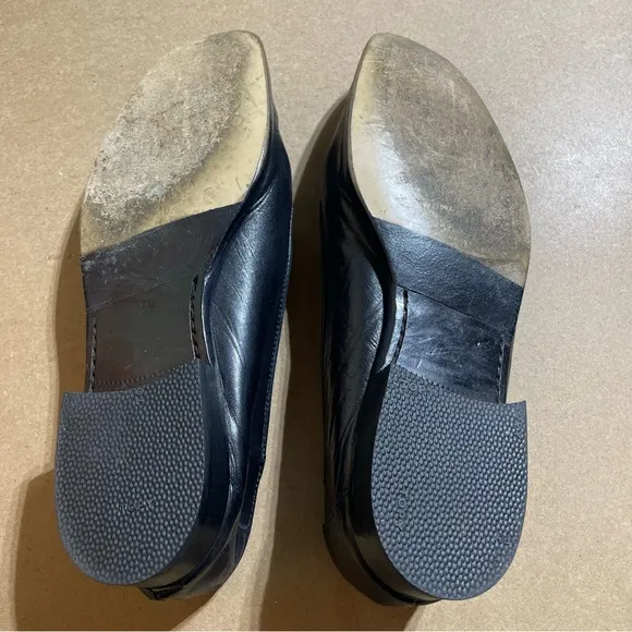 Cole Haan Black Leather Loafers with Tassels 3544