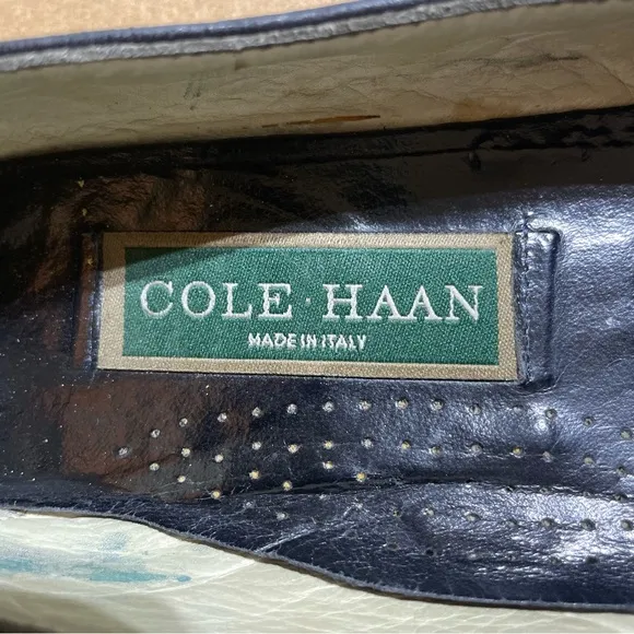 Cole Haan Black Leather Loafers with Tassels 3544