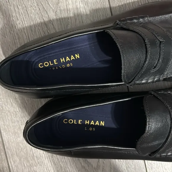 Cole Haan Mens Black Leather Slip On Dress Loafers