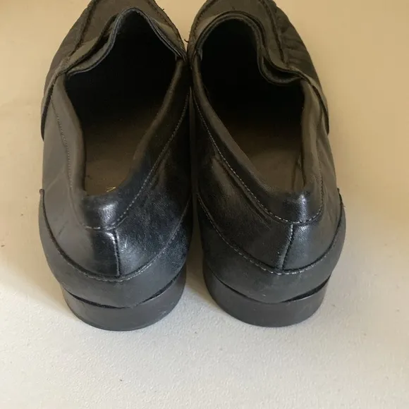 Cole Haan Pinch Penny black leather Loafer size 8.5