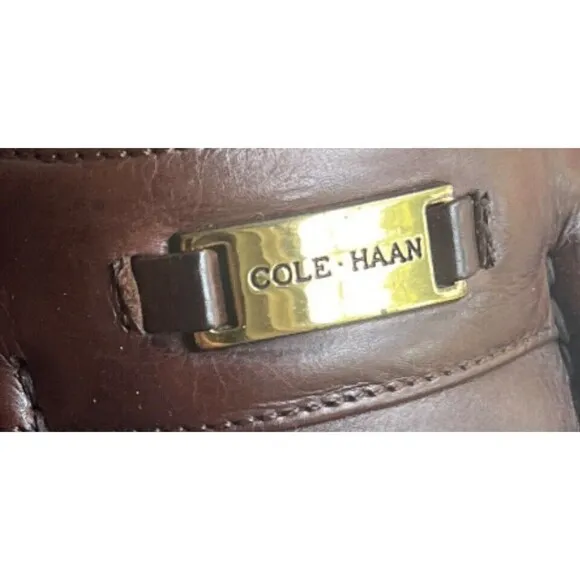 Cole Haan Women Classic Brown Gold Lug Sole Leather Round Penny Loafers-7.5AA