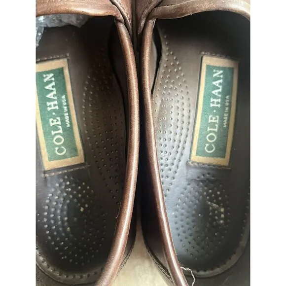 Cole Haan Women Classic Brown Gold Lug Sole Leather Round Penny Loafers-7.5AA