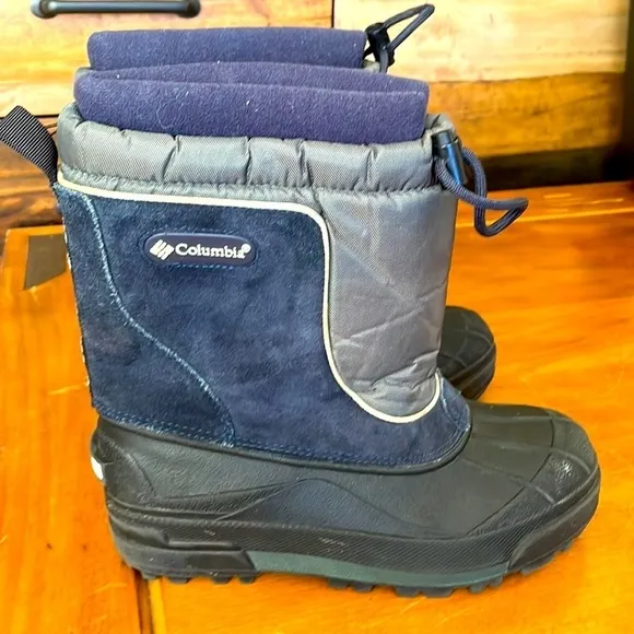 COLUMBIA Bugabarn Jr. Snow Boots Size 5