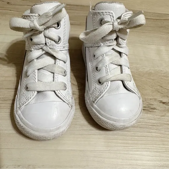 Converse All-Stars All White Leather High Top Sneakers size 6