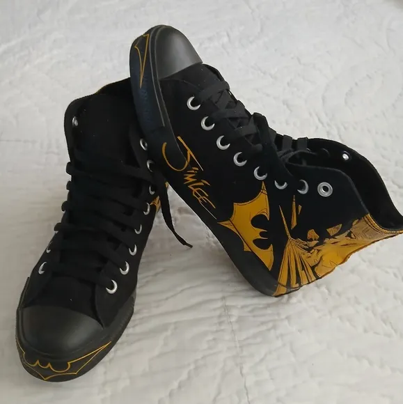 CONVERSE &quot;RARE&quot; JIM LEE BATMAN HIGH TOP SNEAKERS
