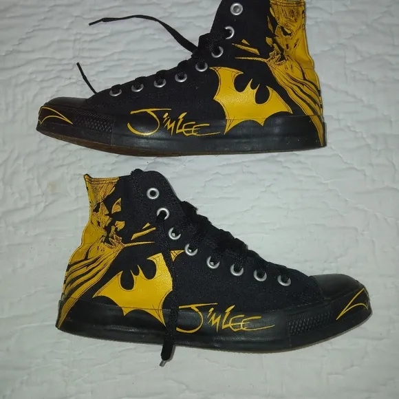 CONVERSE &quot;RARE&quot; JIM LEE BATMAN HIGH TOP SNEAKERS