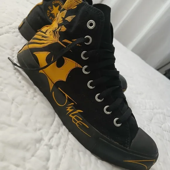 CONVERSE &quot;RARE&quot; JIM LEE BATMAN HIGH TOP SNEAKERS