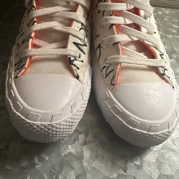 Converse Chuck 70 Hi 'UNT1TL3D - White'High-Top Sneakers - MINT CONDITION