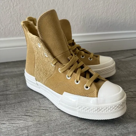 Converse Chuck Taylor AllStar 70 High Top Sneakers