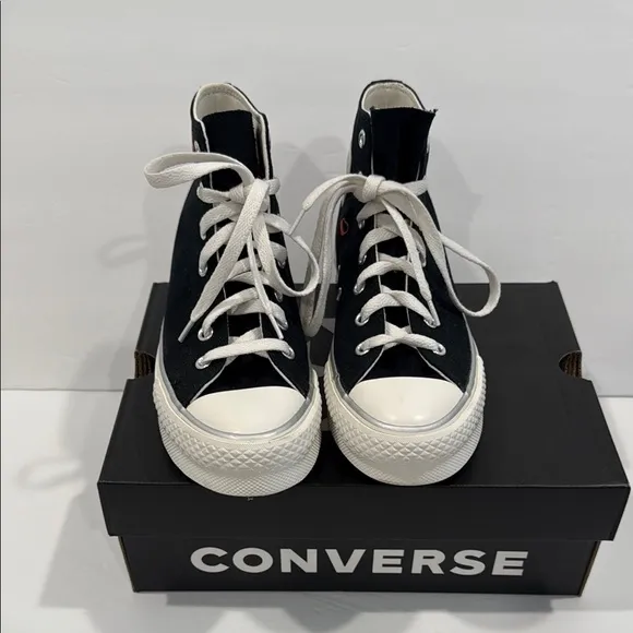 Converse Girls Kids Black High-Top Hearts Sneakers US Size 4