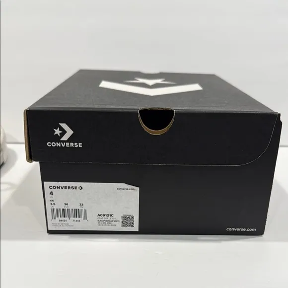Converse Girls Kids Black High-Top Hearts Sneakers US Size 4