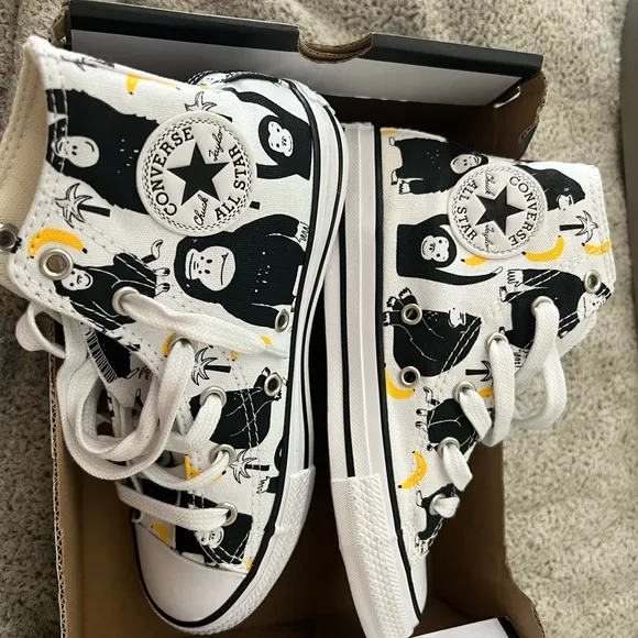 Converse Kids High-Top Sneakers - animal print 🦍 🍌