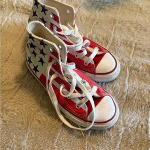 Converse Kids' Red and Blue High-Top Sneakers patriotic USA stars stripes 13