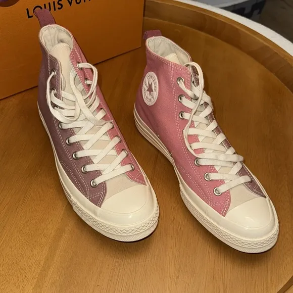 🩷Converse Pink High-Top Sneakers