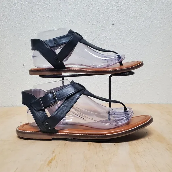 Crown Vintage Black Leather Sandals Size 11