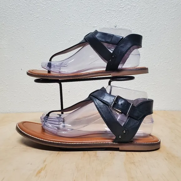 Crown Vintage Black Leather Sandals Size 11