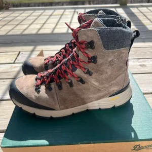 DANNER® ARCTIC 600 SIDE-ZIP 7&quot; BROWN/RED 200G INSULATED OUTDOOR BOOTS sz 10.5