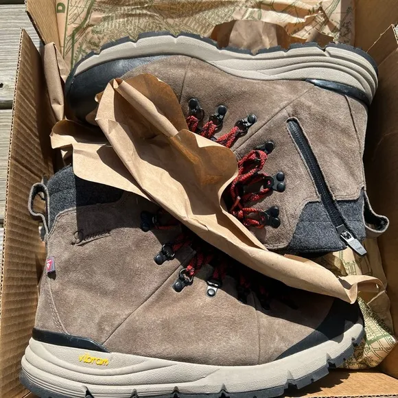 DANNER® ARCTIC 600 SIDE-ZIP 7&quot; BROWN/RED 200G INSULATED OUTDOOR BOOTS sz 10.5