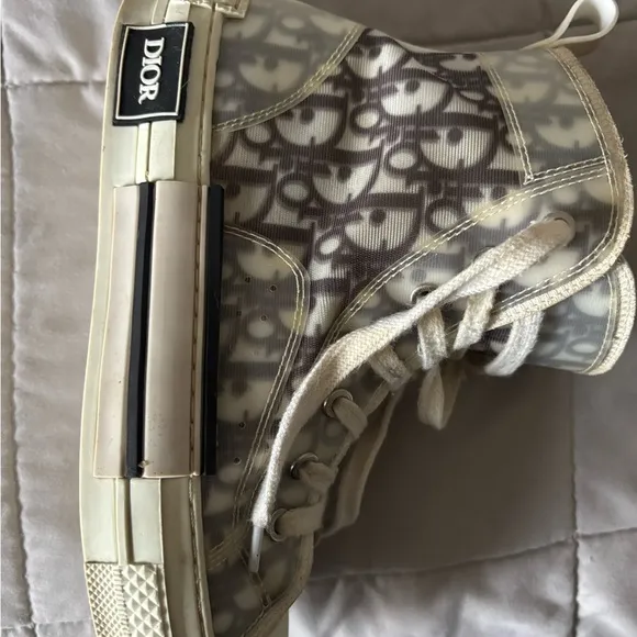 Dior B23 High-Top Sneakers