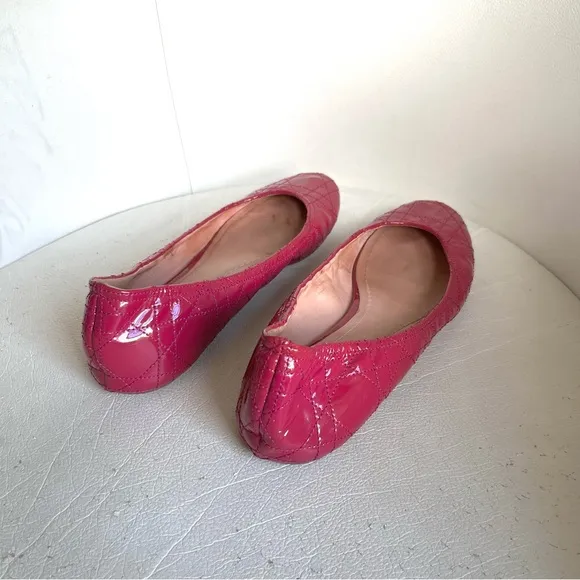 *･๑￫‿ฺ￩๑⊃☆ﾟ.*･｡ﾟDior Patent Leather Ballet Flats