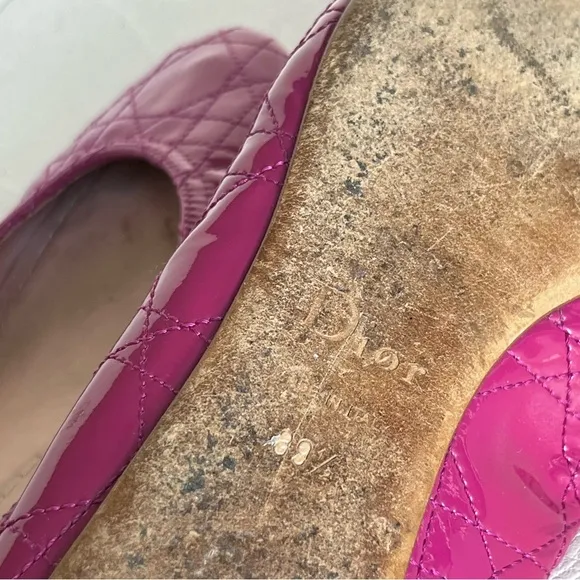 *･๑￫‿ฺ￩๑⊃☆ﾟ.*･｡ﾟDior Patent Leather Ballet Flats