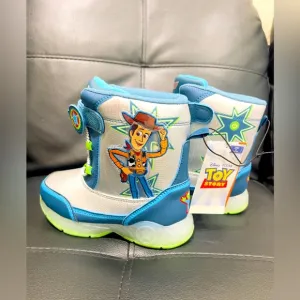Disney Toddler Boys Toy StoryNWTLight Up Snow Boots, Size 11 NEW