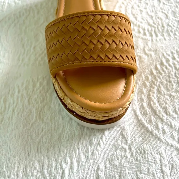 dolce vita: NEW Women Brown PlatForm Espadrilles with ankle strap, Size 10
