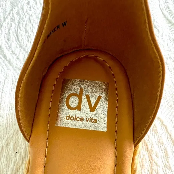dolce vita: NEW Women Brown PlatForm Espadrilles with ankle strap, Size 10