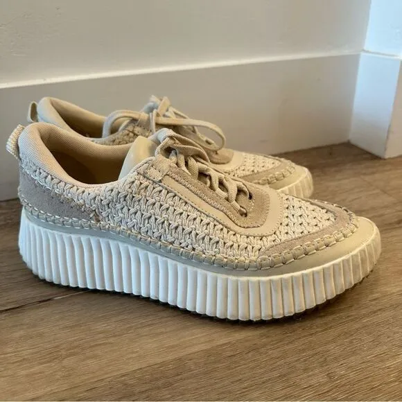 Dolce Vita Dolen Sneakers in Sandstone Knit size 8.5