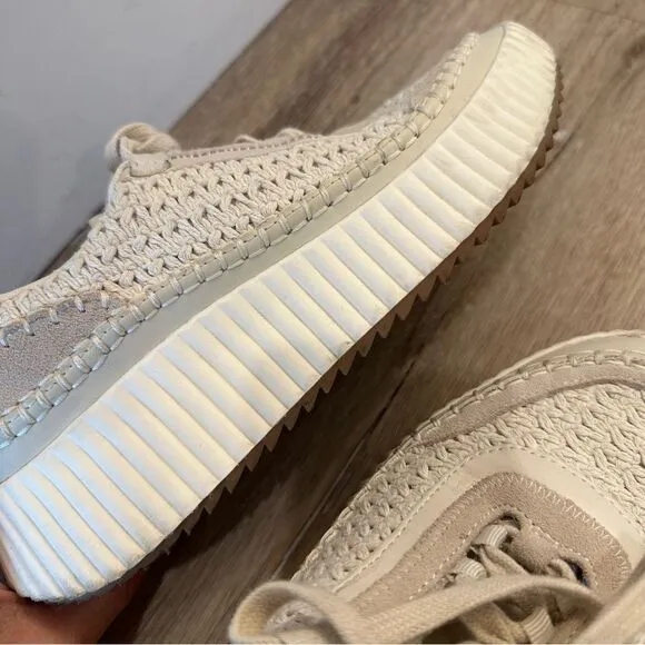 Dolce Vita Dolen Sneakers in Sandstone Knit size 8.5