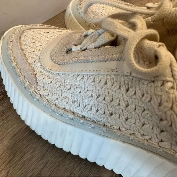 Dolce Vita Dolen Sneakers in Sandstone Knit size 8.5