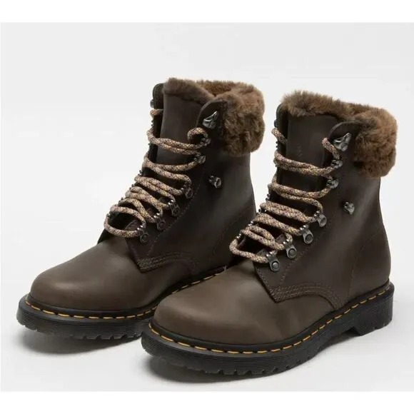 Dr. Martens 1460 Serena Boot Womens 8 Brown Faux Fur Lined Lace Up