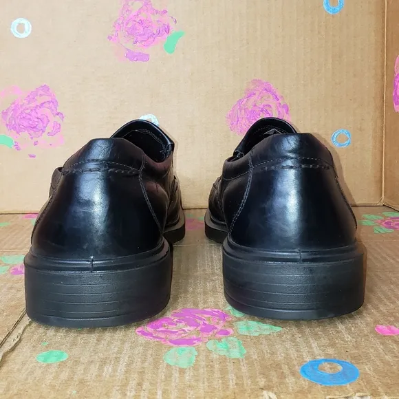 ECCO BLACK LEATHER LOAFERS SIZE 45 (US SIZE 11.5)