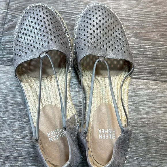 Eileen Fisher Women's Lee Flat Sandals woman’s size 7.5 (d167)
