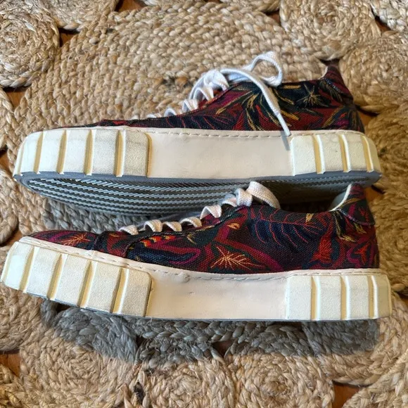 FARM RIO Sunset Forest Platform Sneaker in Sunset Forest Brown, EU 39 - 8.5 US