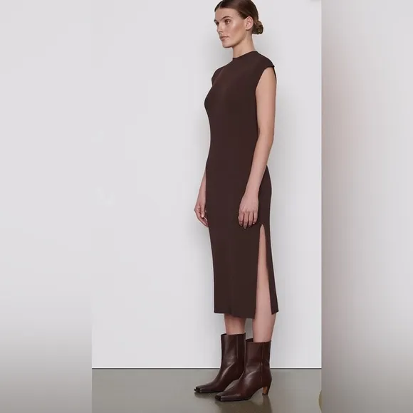 Frame Cap Sleeve Crew Neck Midi Dress in Mahogany Brown  Size XS