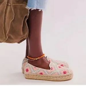 Free People Gran Via Crochet Espadrilles Size 7 New in the Box